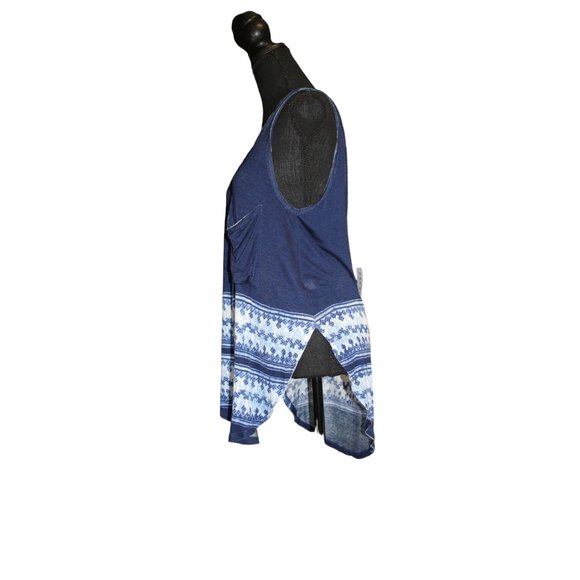 Me to We/ Tank top /(Size M) Navy -tie dye / 95% Rayon & 5% Spandex - Picture 2 of 7